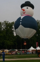 Onze sneeuwman modelballon op de ballonfiesta in Barneveld.